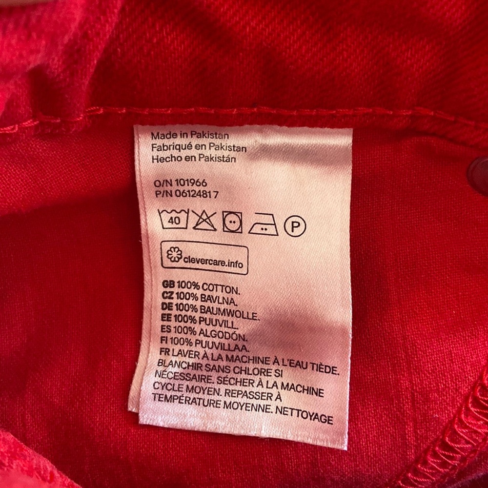 H&M Red Shorts - Picture 10 of 12